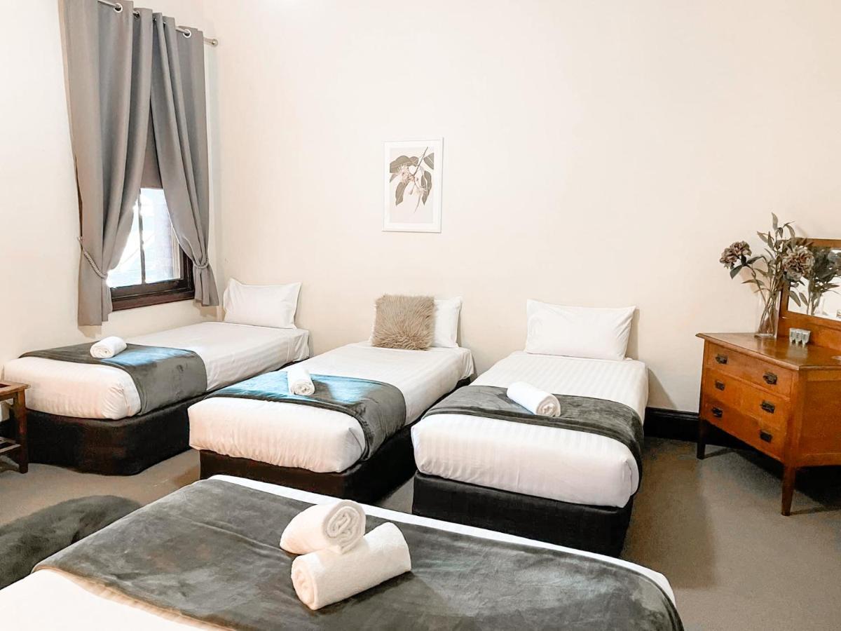 Neath Hotel Экстерьер фото