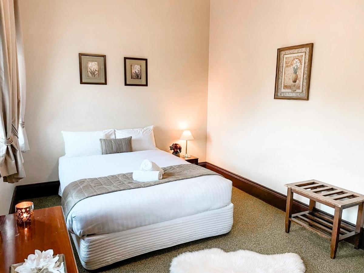 Neath Hotel Экстерьер фото