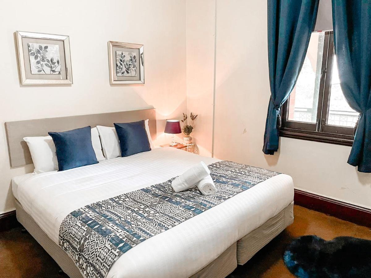 Neath Hotel Экстерьер фото